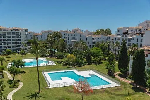 Cozy Beach Apartment At Best Location Marbella