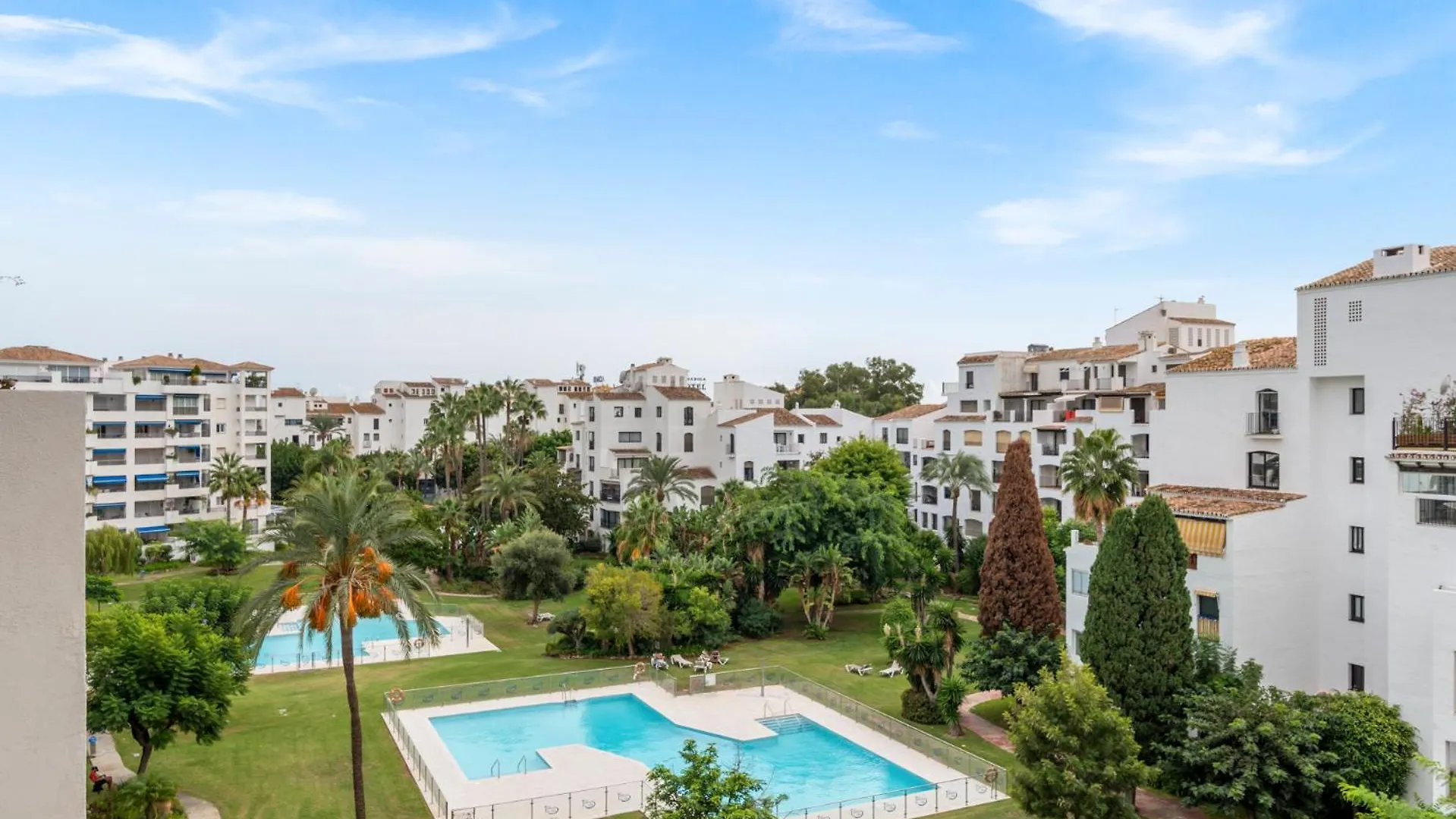 Cozy Beach Apartment At Best Location Marbella